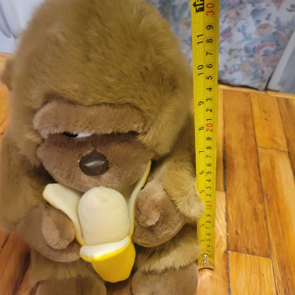 Extremely Rare 1989 Embrace Platinume12" Gorilla W/Banana Side Eyed W/Bearhanger - Picture 8 of 9